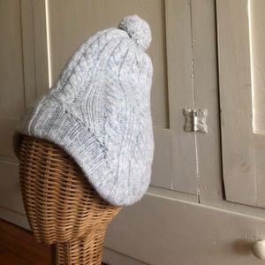 Gray Uniqlo Cable Knit Beanie with Pom Pom M/L